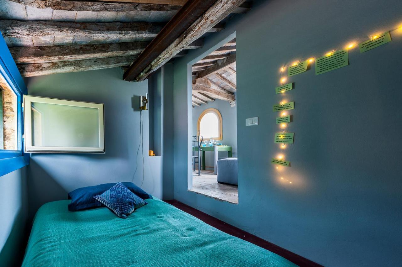 La Casa Rossa Degli Artisti *