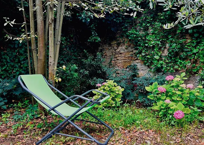 La Casa Rossa Degli Artisti