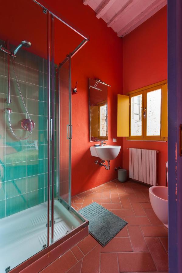 La Casa Rossa Degli Artisti *