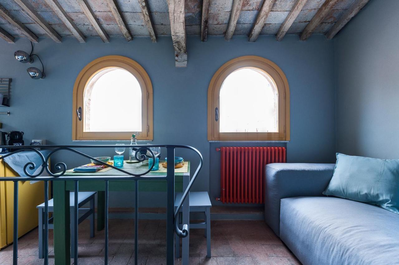 La Casa Rossa Degli Artisti Apartment *